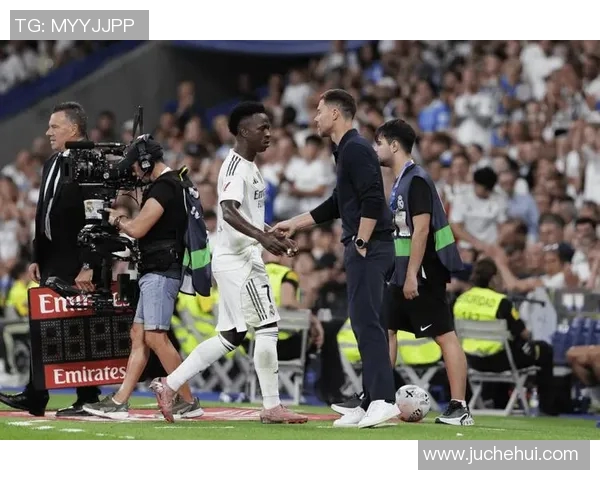 西甲焦点战役皇马迎战马德里竞技争夺榜首荣耀